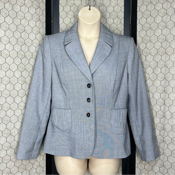 Isabella Suits Jacket - Picture 1 of 13
